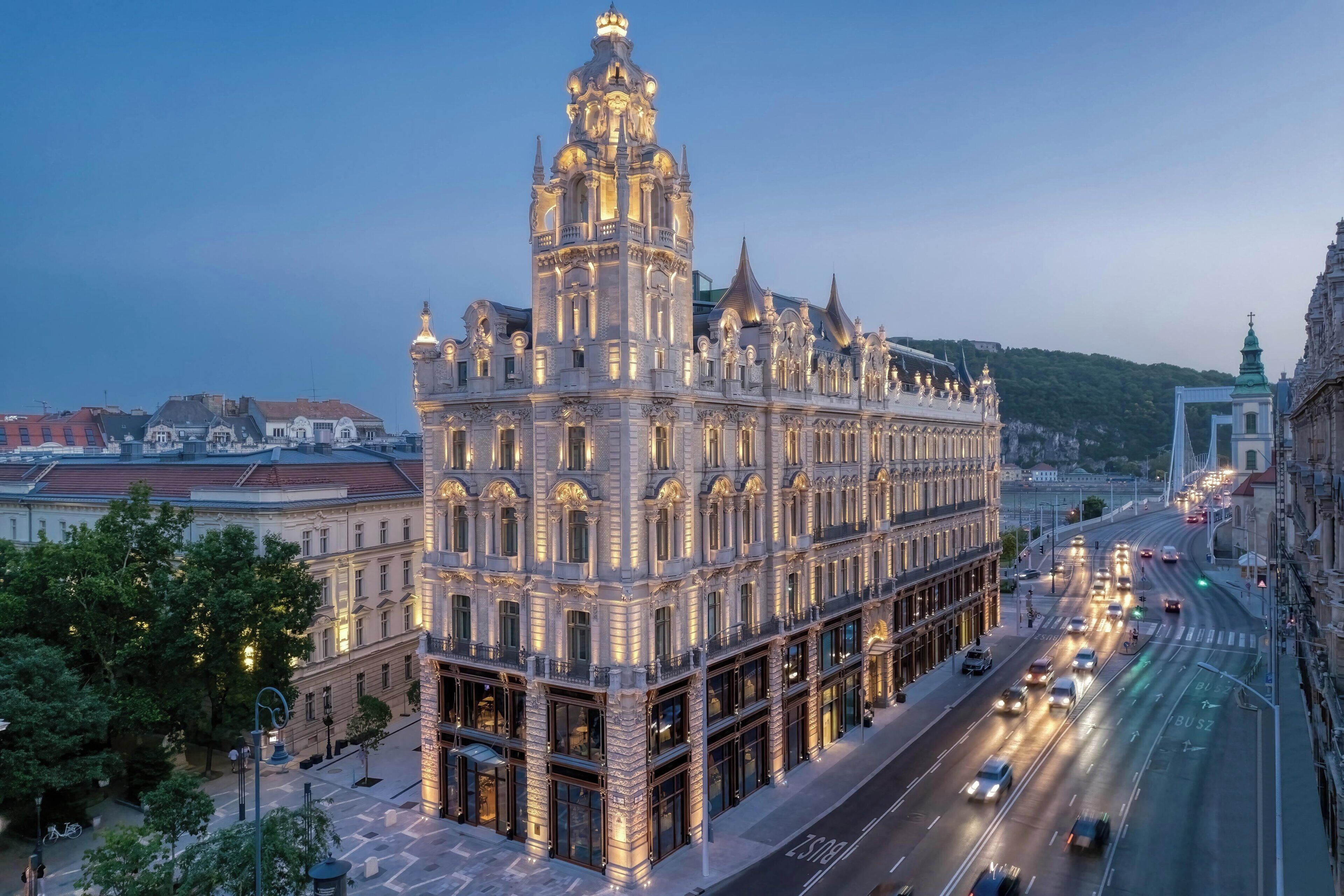night exterior at Matild Palace, a Luxury Collection Hotel, Budapest