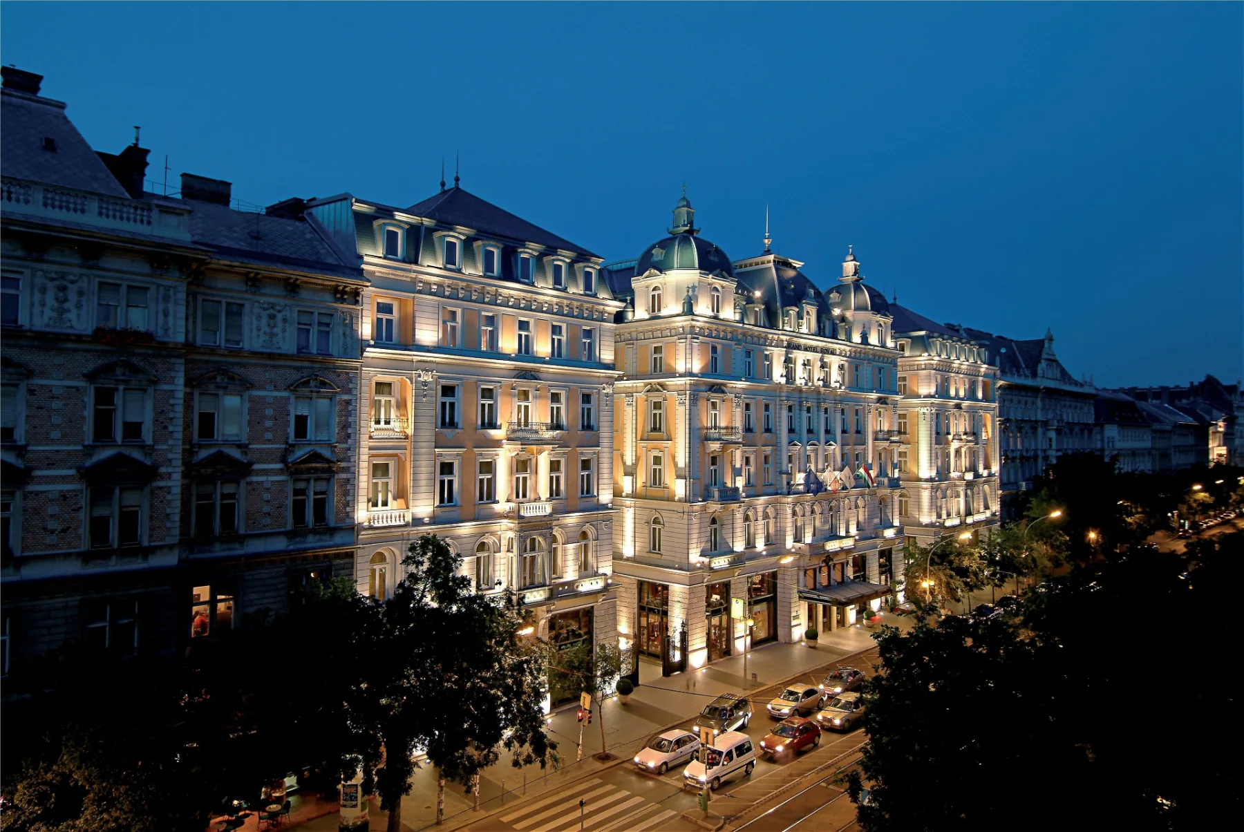 Corinthia Budapest — b1b29874