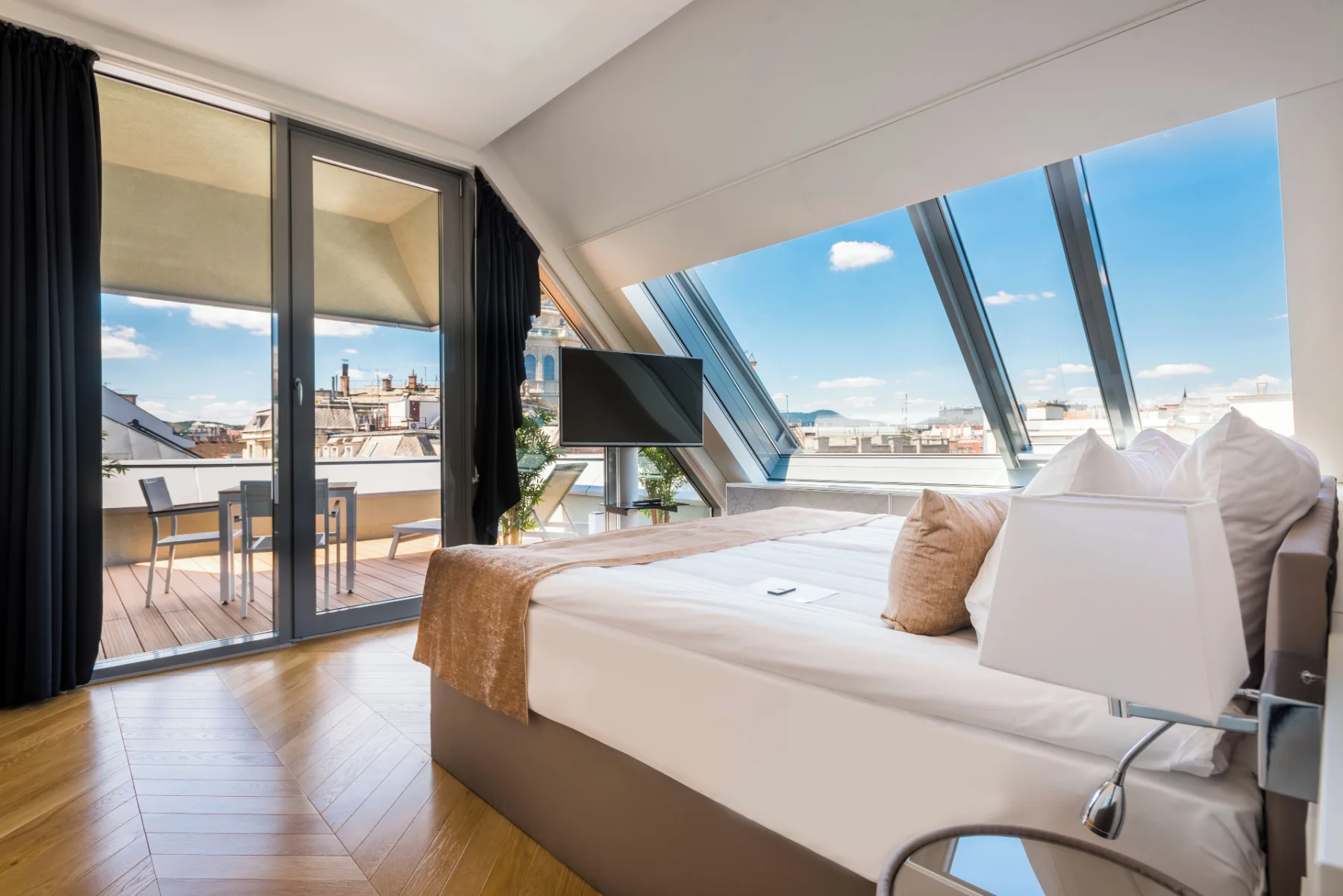 Hotel Moments Budapest — 8162fc04
