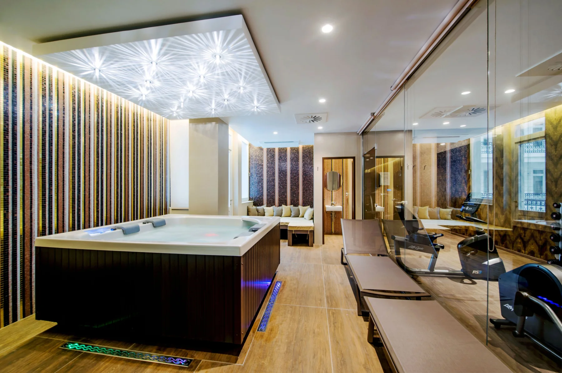 Prestige Hotel Budapest — cb8271ee