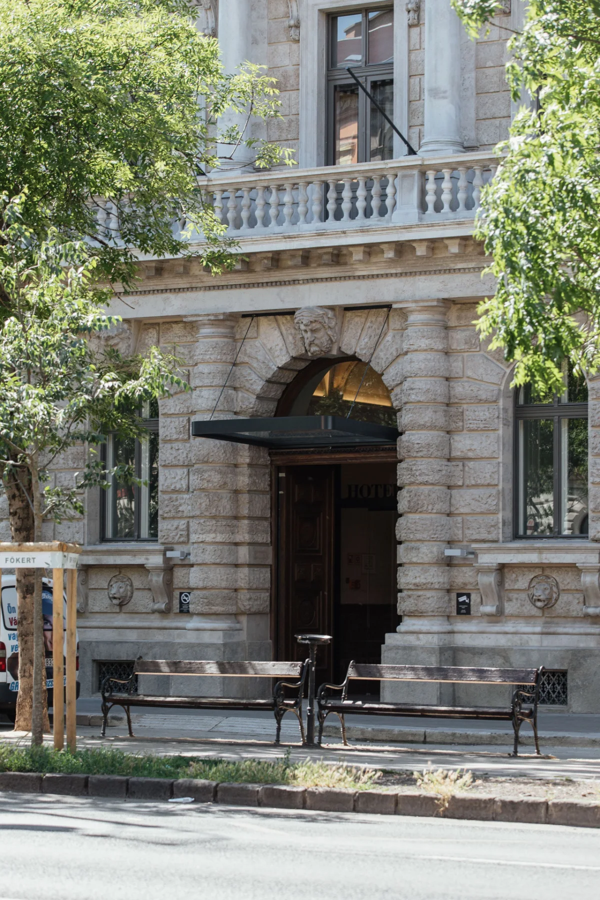 Hotel Oktogon Haggenmacher — 0a20ddb1