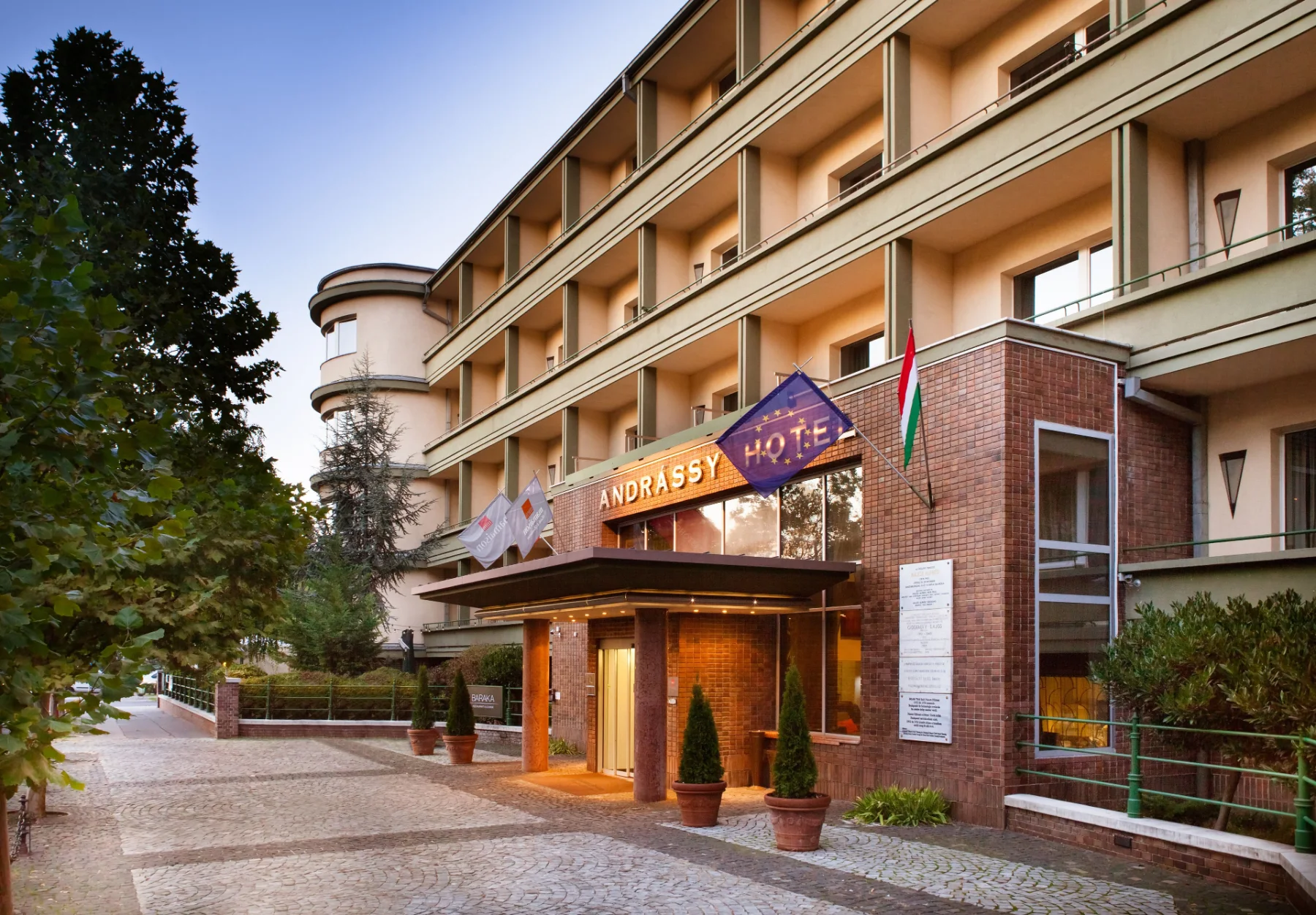 Mamaison Hotel Andrássy Budapest — 4637850d