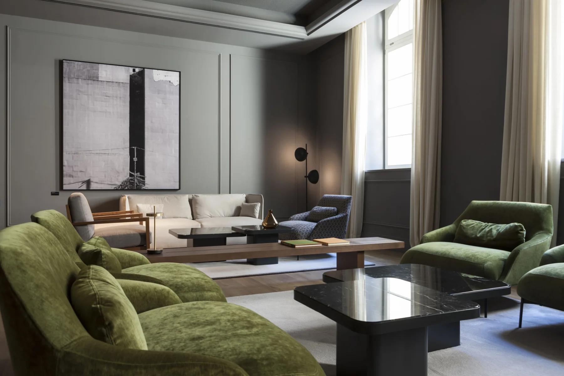 Kozmo Hotel Suites & Spa — 7a7cf3b2